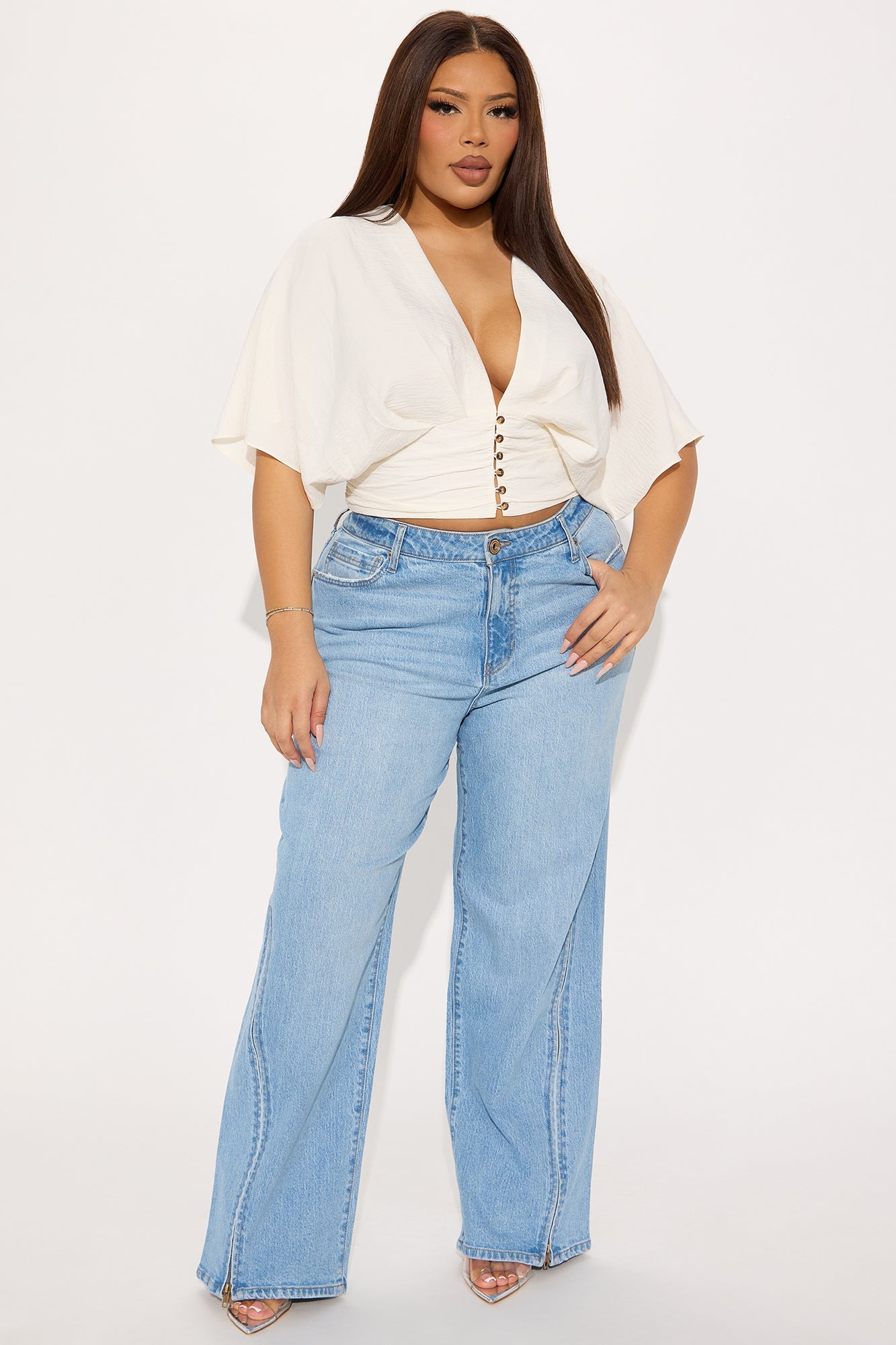 https://cdn.shopify.com/s/files/1/0293/9277/files/01-31-25_S1_64_HF25C293_Cream_HY_PC_15-00-51_PLUS_25720_PXF.jpg?v=1738886439
