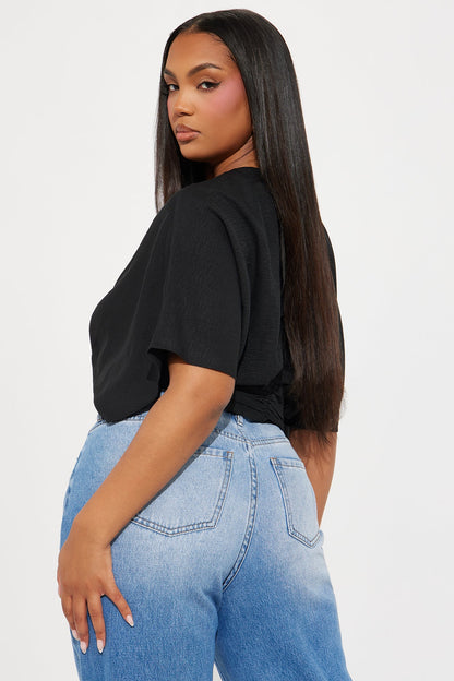 https://cdn.shopify.com/s/files/1/0293/9277/files/02-04-25_S6_47_HF25C293_Black_AE_AP_15-04-30_PLUS_19254_PXF.jpg?v=1738965674