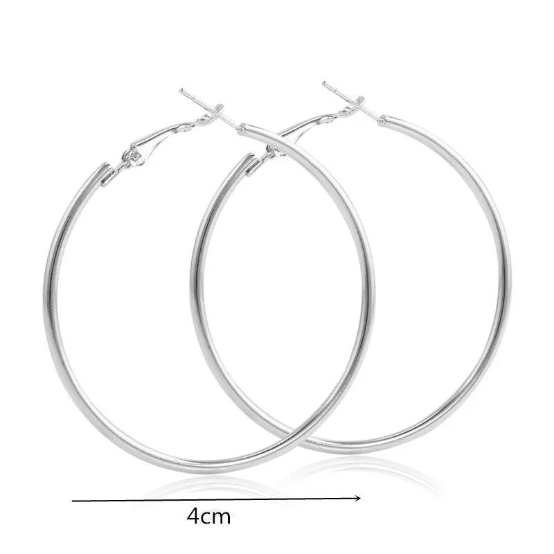 New Fashion Geometric Hollow Circle Hoop Earrings Fashion Jewelry boucle o'reilles femmes Hyperbole Brincos For Women Gilrs Gift