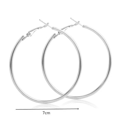 New Fashion Geometric Hollow Circle Hoop Earrings Fashion Jewelry boucle o'reilles femmes Hyperbole Brincos For Women Gilrs Gift
