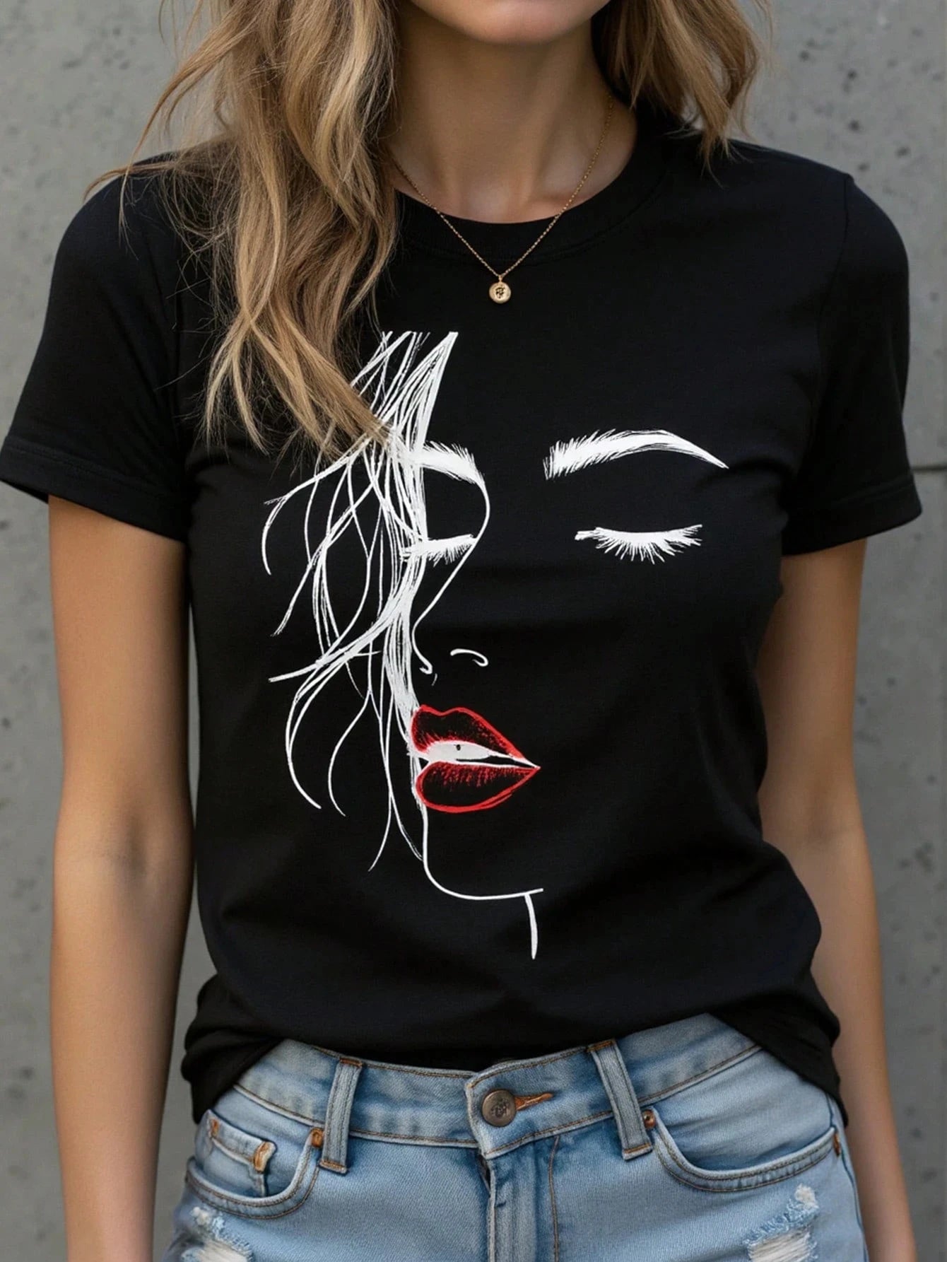Women's T-Shirt Abstract Face Line Art Graphic Print Tops Casual O-Neck Short Sleeve Tee Summer Outdoor Fashion Female Clothing