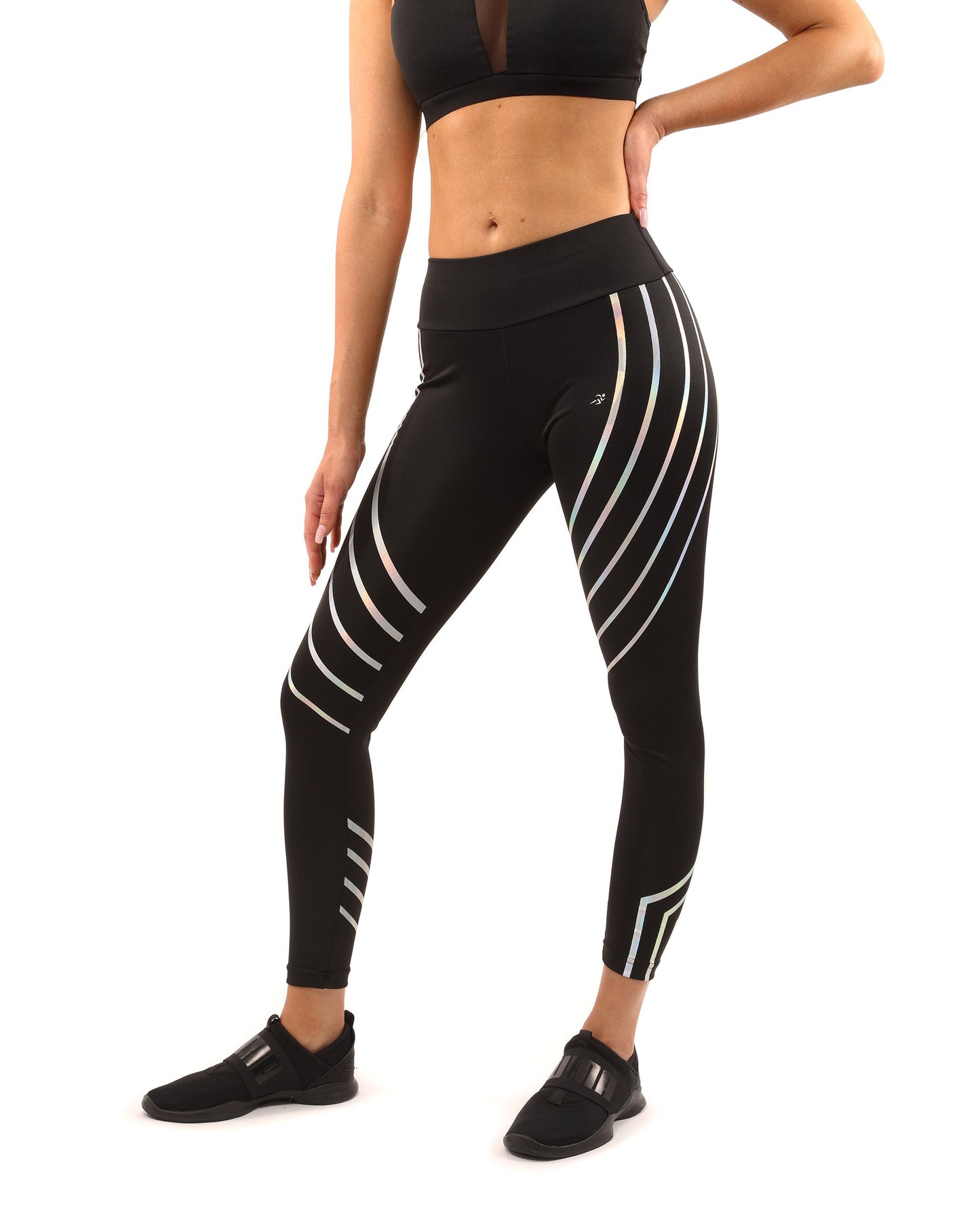 Black Lazurite Laguna Set with leggings and sports bra, women's athletic clothing, comfortable and stylish activewear ensemble.