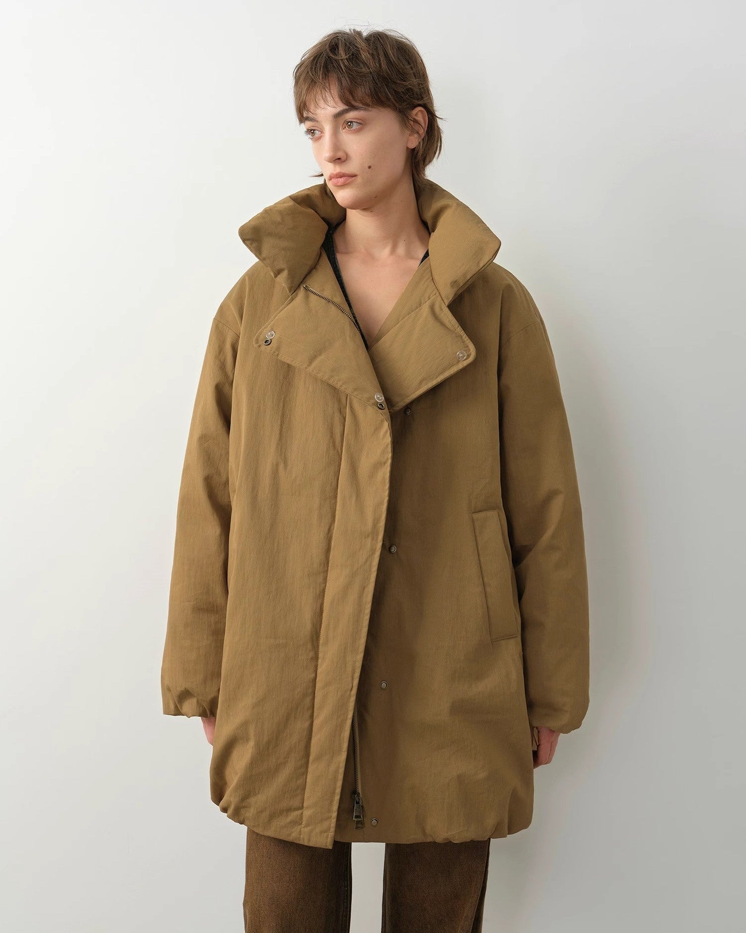 Women's Fireladyfur winter goose down coat with Tuscan wool in army green, featuring a stylish and warm design.
