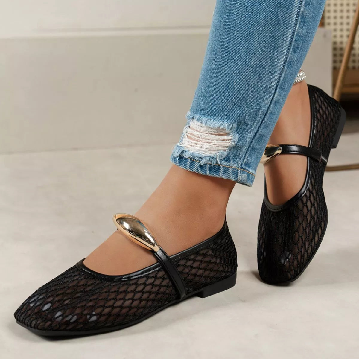 Black Trendsi square toe slip-on shoes in size 36, featuring a sleek design and comfortable slip-on style.