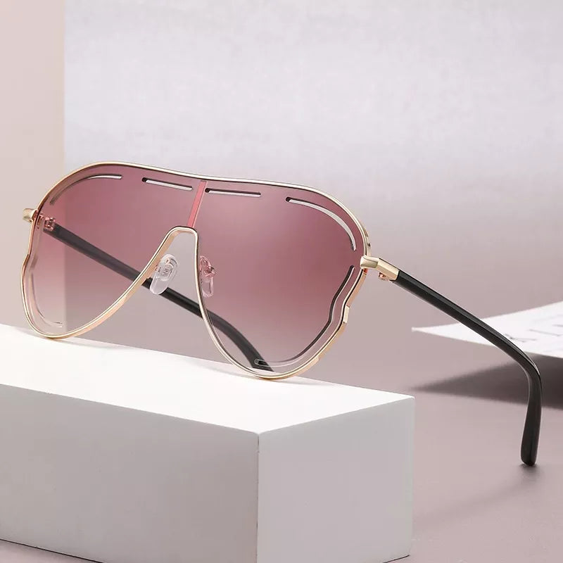 Oversized aviator sunglasses with gradient lenses and mauve frames, Trendsi brand, stylish and protective eyewear for sunny days.