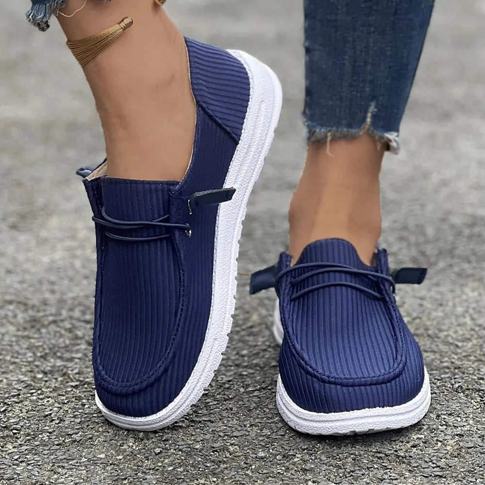 Red Trendsi round toe flat slip-on shoes in size US 5, featuring a sleek, minimalist design and comfortable fit.