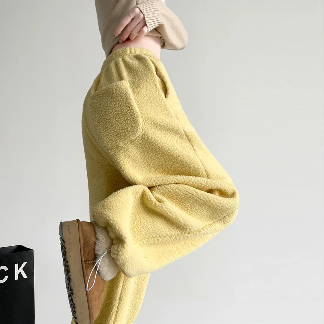 Vennus Store CozyChic™ winter pants in yellow, warm, loose fit with wide-leg design, perfect for cozy winter outfits.