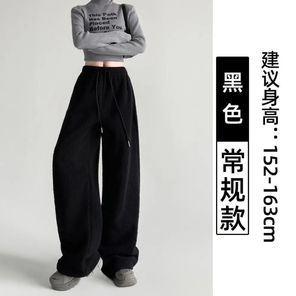 Vennus CozyChic™ winter pants in yellow, warm, loose fit, wide-leg style, ideal for cold weather comfort and style.