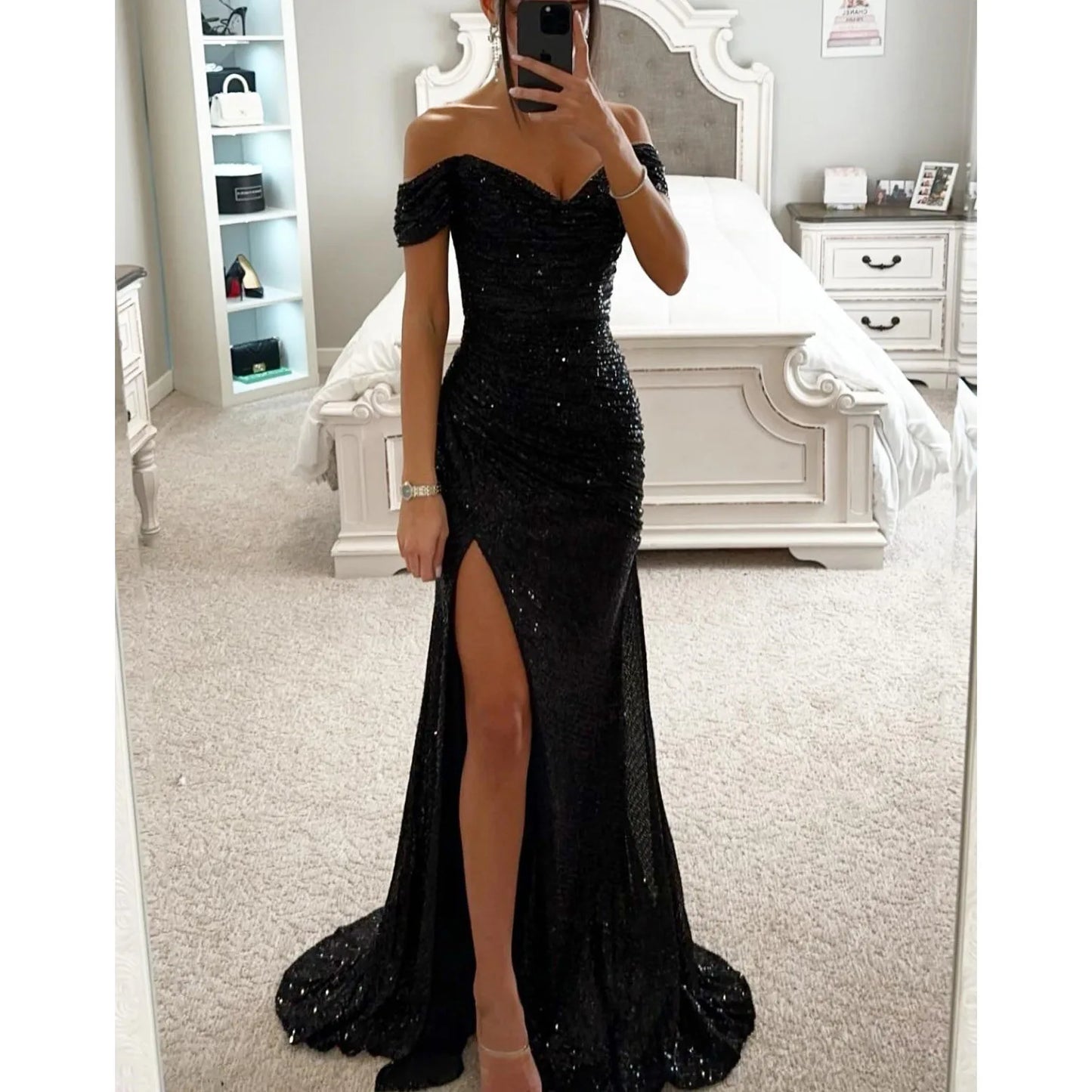 Women's sequin party dress with one-line neckline, split front, slim fit, in size S-XL, fashionable and versatile for casual or party wear.